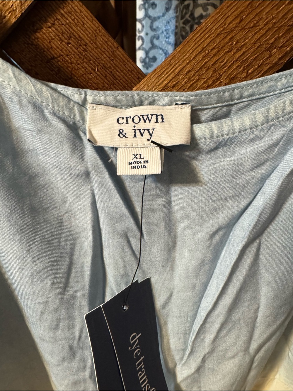 crown & ivy Light Blue Sleeveless Top - Picture 2 of 9